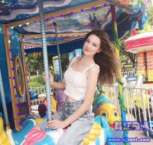 ѪŮ Anastasia Cebulska ֵ@W(wng)