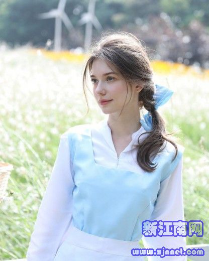 ѪŮ Anastasia Cebulska ֵ@W(wng)