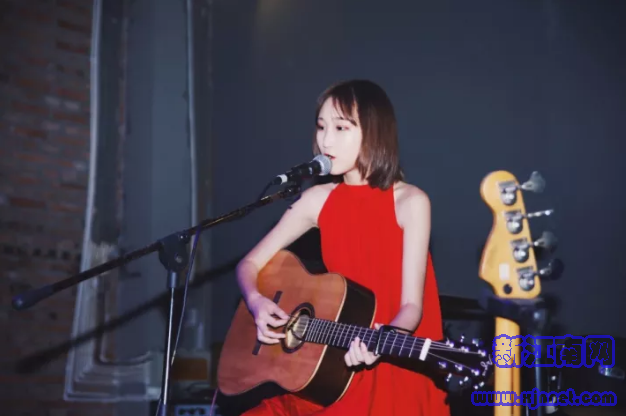 00��(chu��ng)���͸����ѩ��������(l��)����17�q�����ð�U(xi��n)